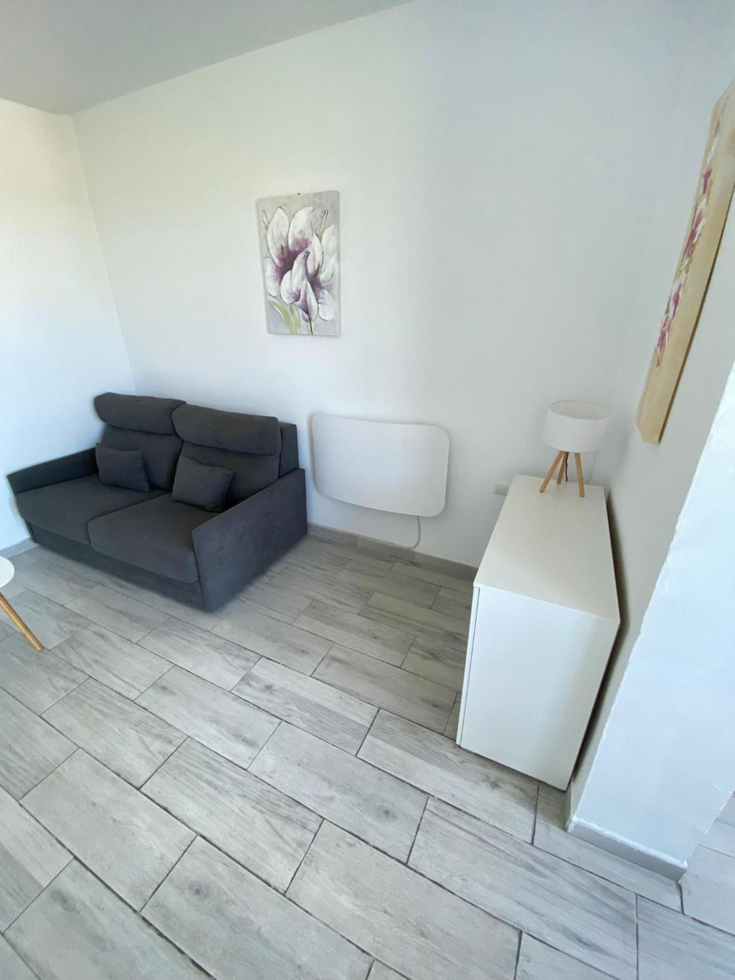 Studio Avec Piscine Et Parking Roses Eksteriør billede